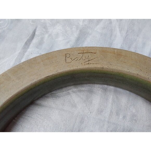 Very large posy ring green glaze handmade studio pottery signed Baty 9.5 inch - Picture 5 of 7